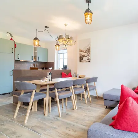 In Near Slopes 木屋 克里姆尔