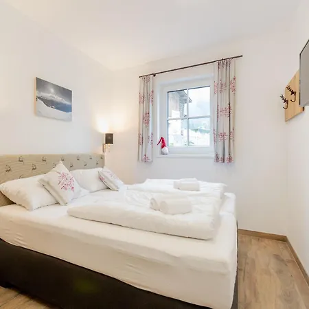 In Near Slopes * 克里姆尔